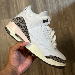 Women’s Air Jordan 3 Retro ‘Neopolitan’
